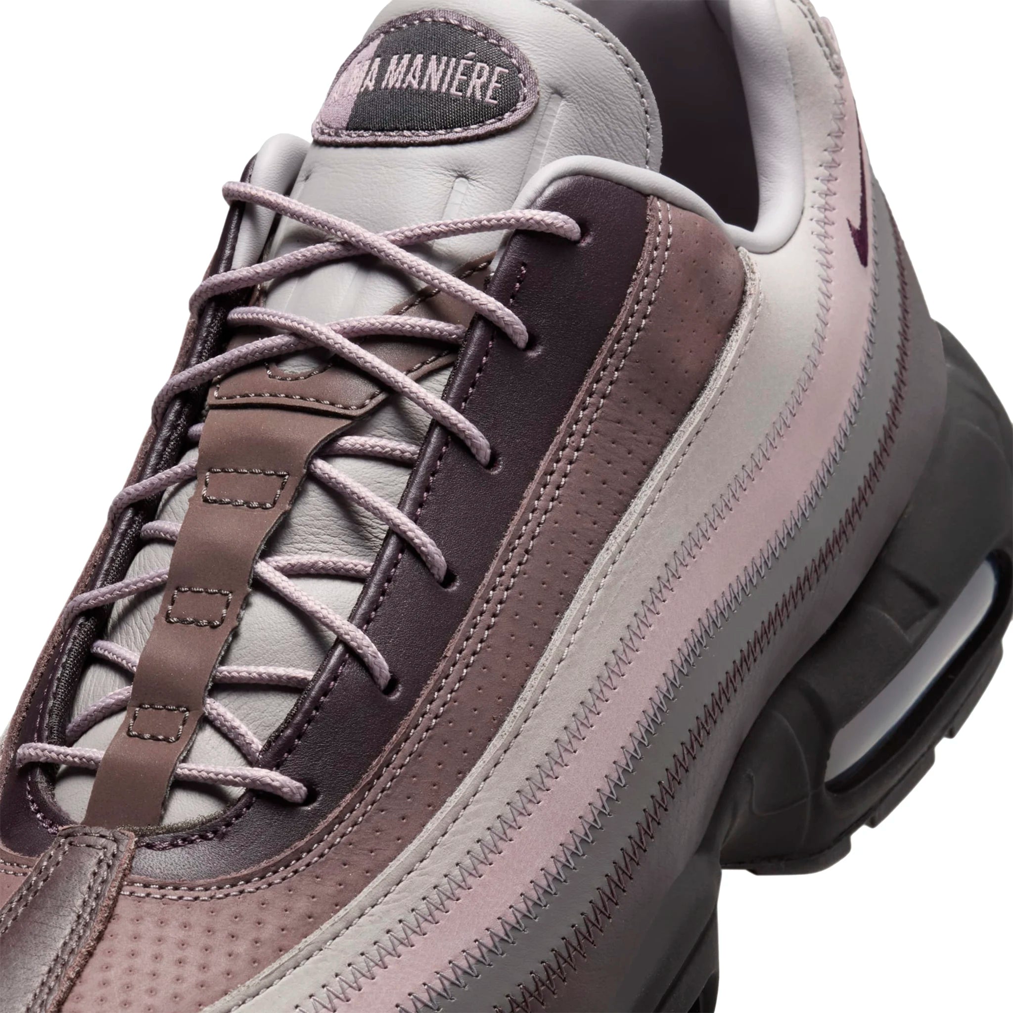 Tongue view of A Ma Maniére x Nike Air Max 95 While You Were Sleeping FZ8743-200